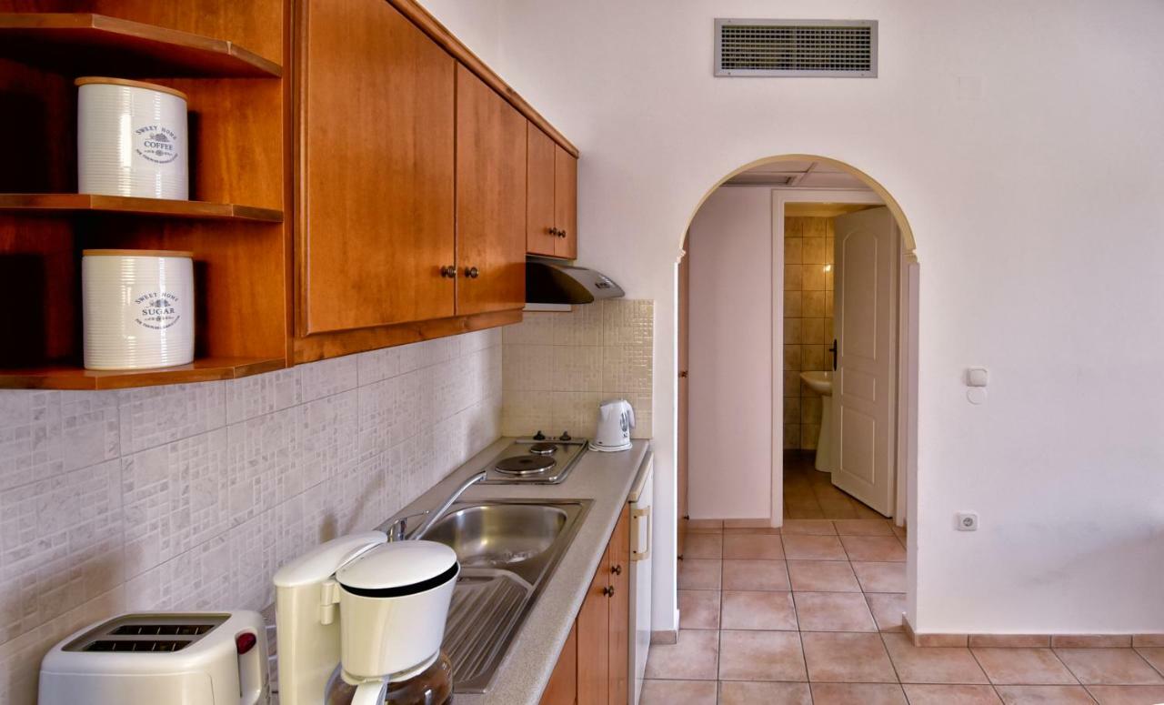Aspri Petra Apartments Analipsi  Exterior photo